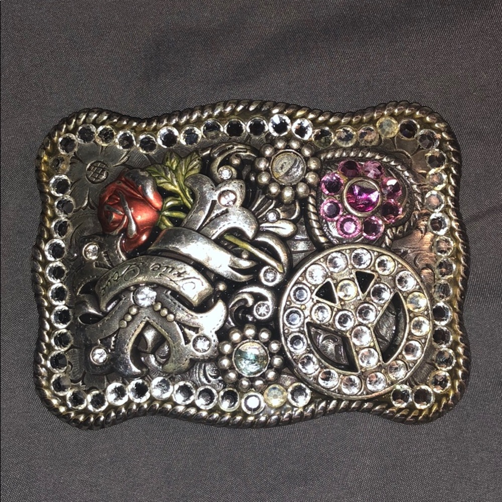 Nookie Buckle